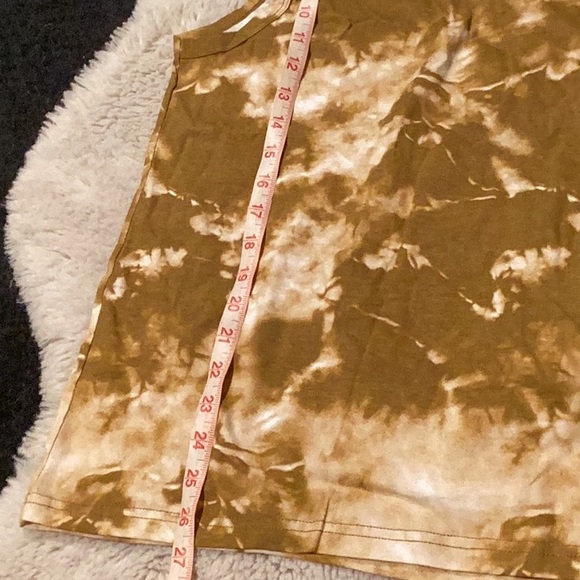 NWT Volcom tank - Picture 4 of 4